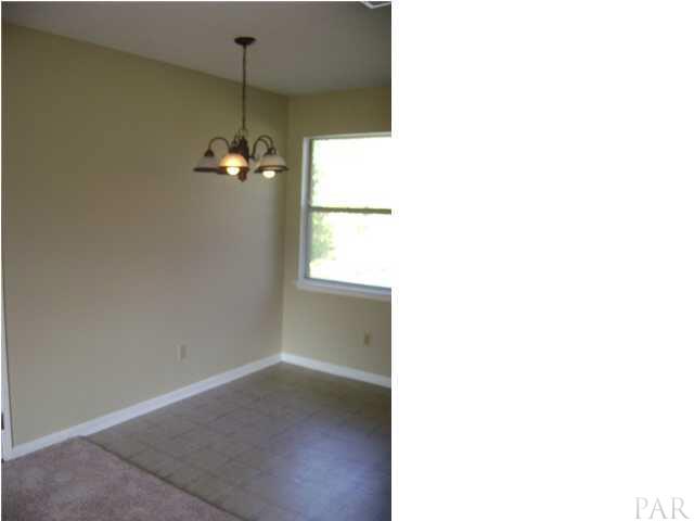 6889 Frank Reeder Road Pensacola, FL 32526 - Photo 3 of 7 Dining Area