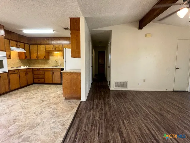 $1,200 | 2905 Persimmon Drive, Killeen, TX 76543