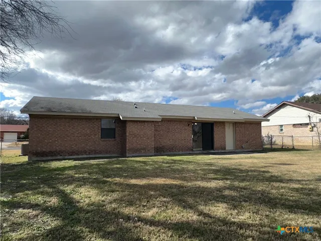 $1,200 | 2905 Persimmon Drive, Killeen, TX 76543