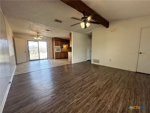 $1,200 | 2905 Persimmon Drive, Killeen, TX 76543