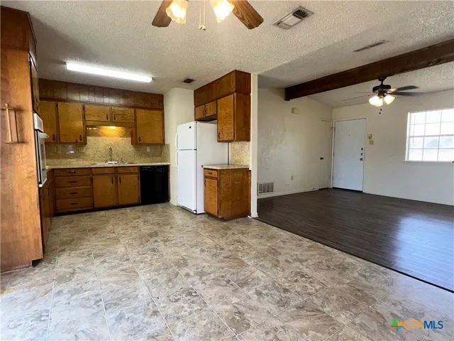 $1,200 | 2905 Persimmon Drive, Killeen, TX 76543