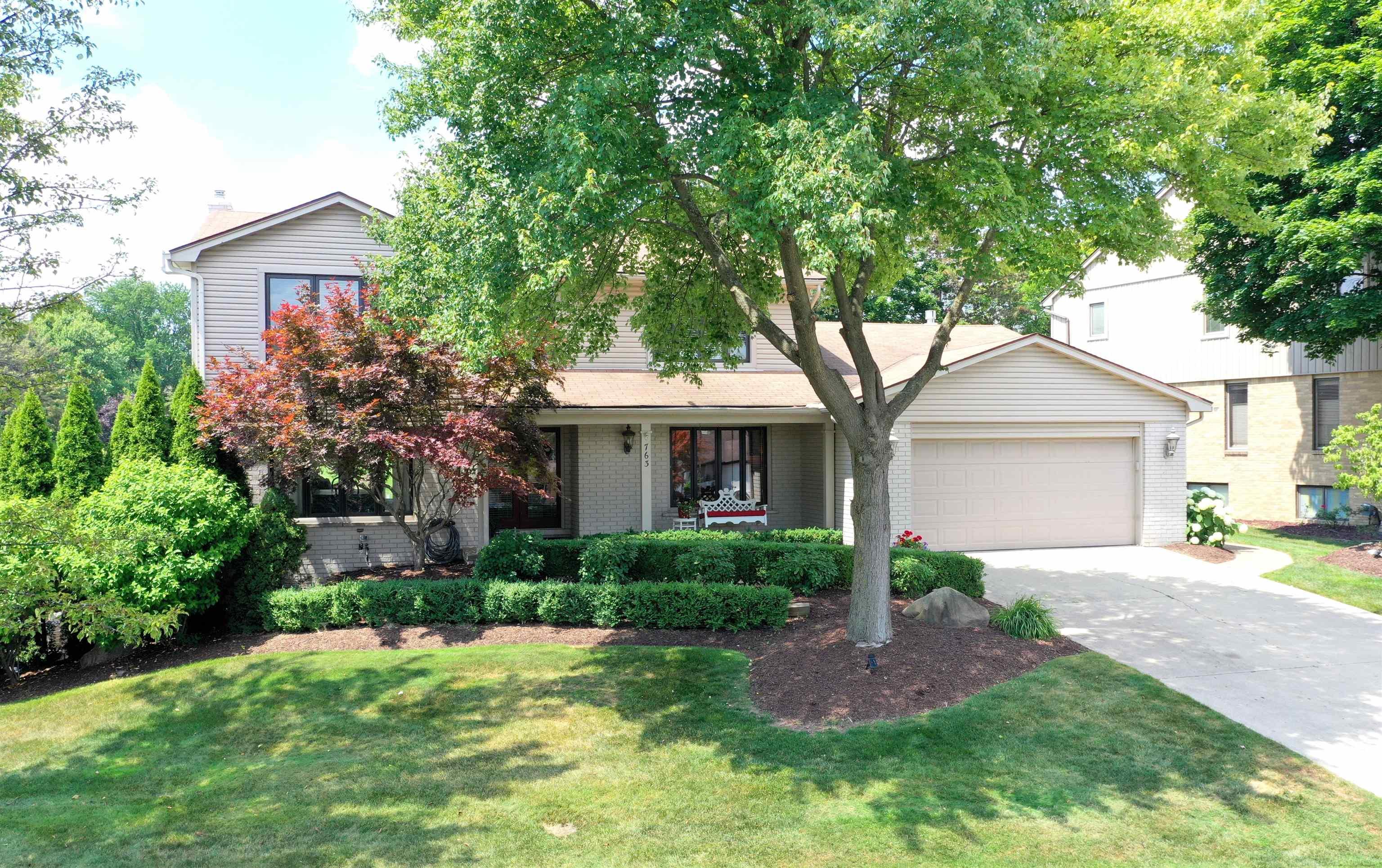 763 East Brookwood Rochester Hills Rochester, MI 48309 - Photo 1 of 60