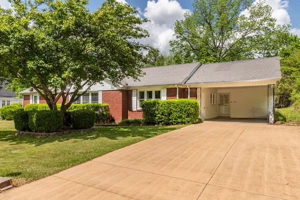 $285,500 | 544 East Madison Street, Pulaski, TN 38478