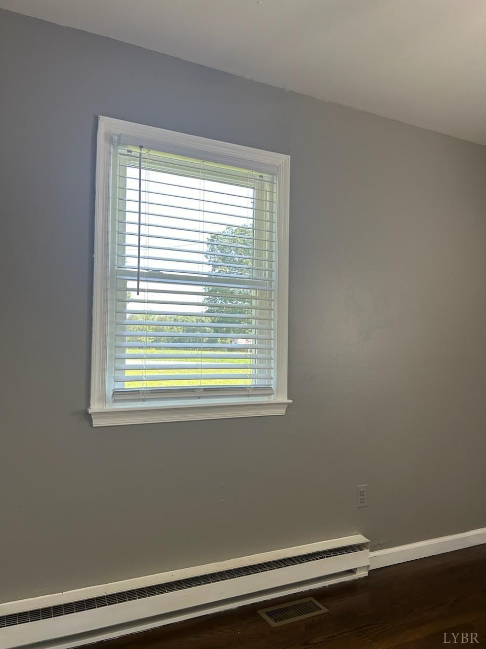 237 Hunter Road Brookneal, VA 24528 - Photo 9 of 22 Gallery Image 9