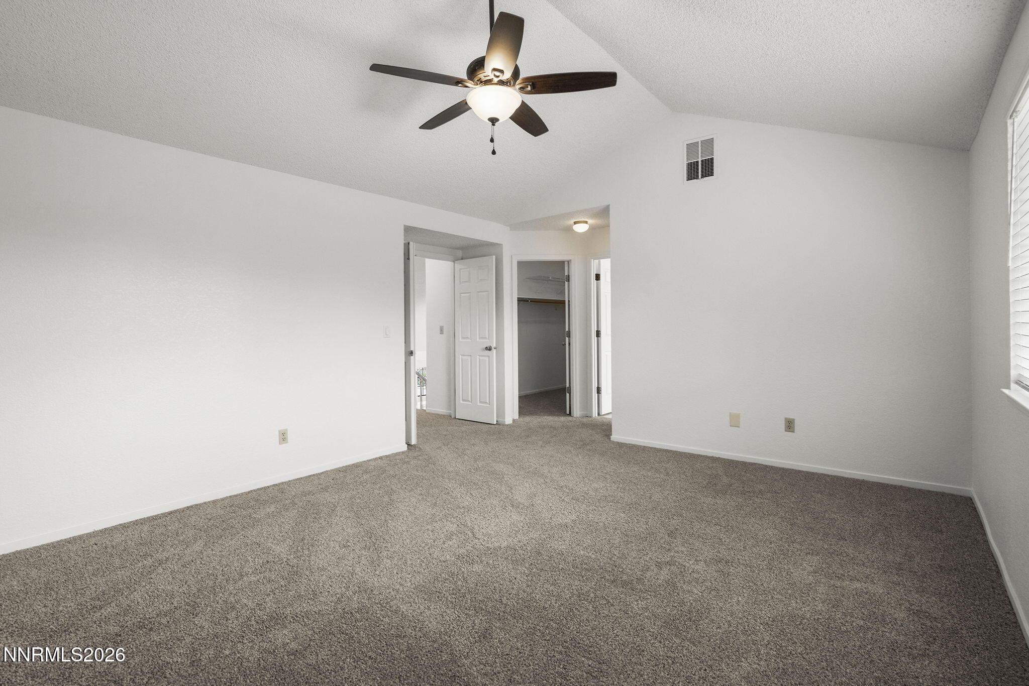 5560 East Rainbow Ridge Court Reno, NV 89523 - Photo 21 of 40 21-web-or-mls-_DSC0042