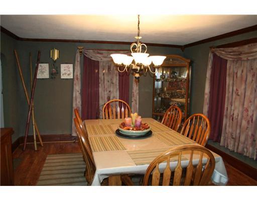 2092 Mill Bridge Road New Castle, PA 16101 - Photo 6 of 17 Dining Room.