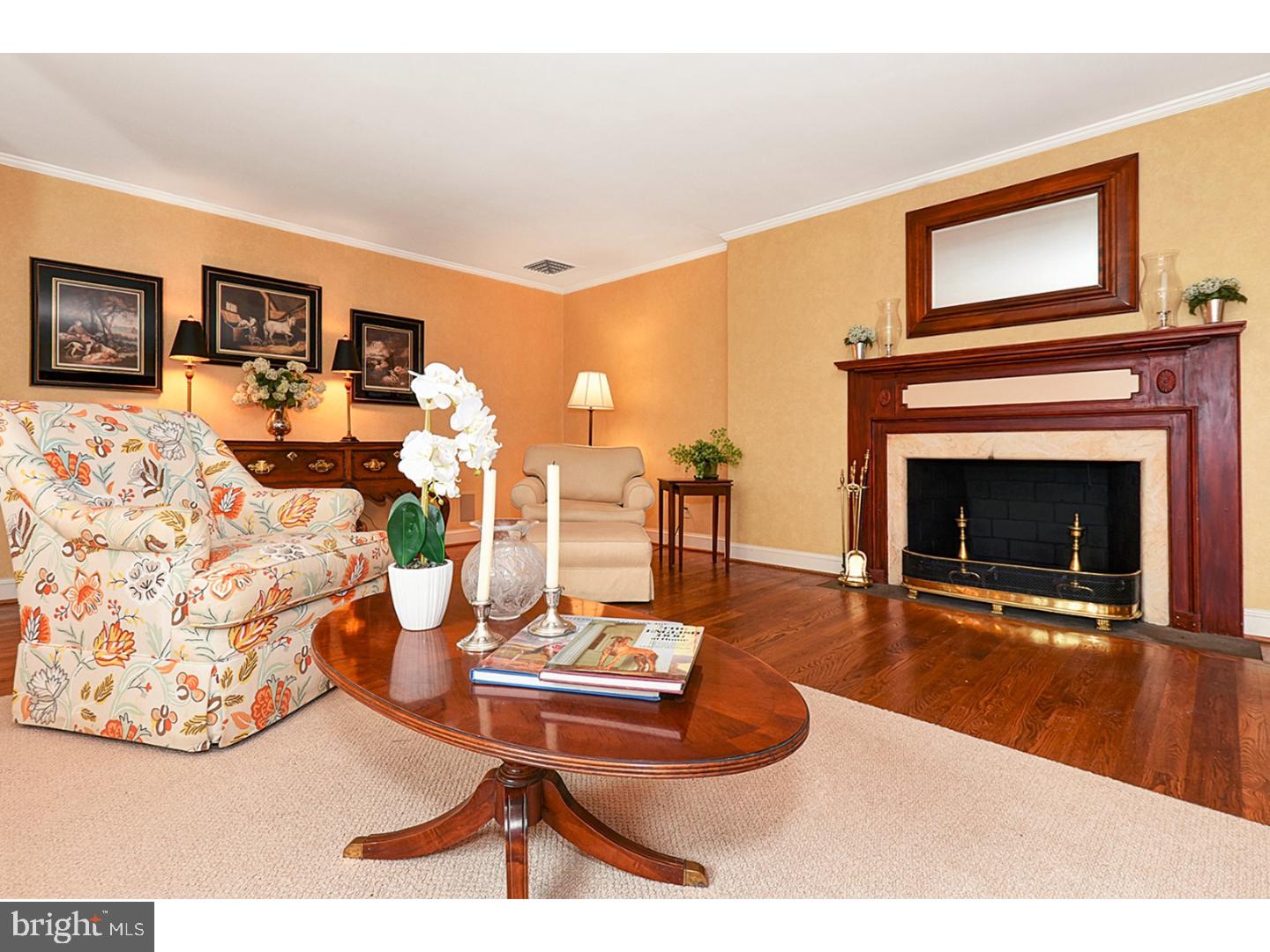 45 Old Covered Bridge Road Newtown Square, PA 19073 - Photo 6 of 23 Living Room