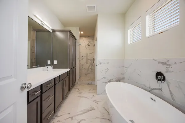 $3,600 | 6317 Brighton Oaks Lane, Houston, TX 77008