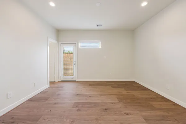 $3,600 | 6317 Brighton Oaks Lane, Houston, TX 77008