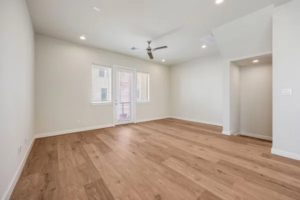 $3,600 | 6317 Brighton Oaks Lane, Houston, TX 77008