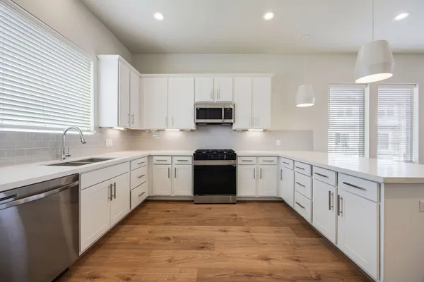 $3,600 | 6317 Brighton Oaks Lane, Houston, TX 77008