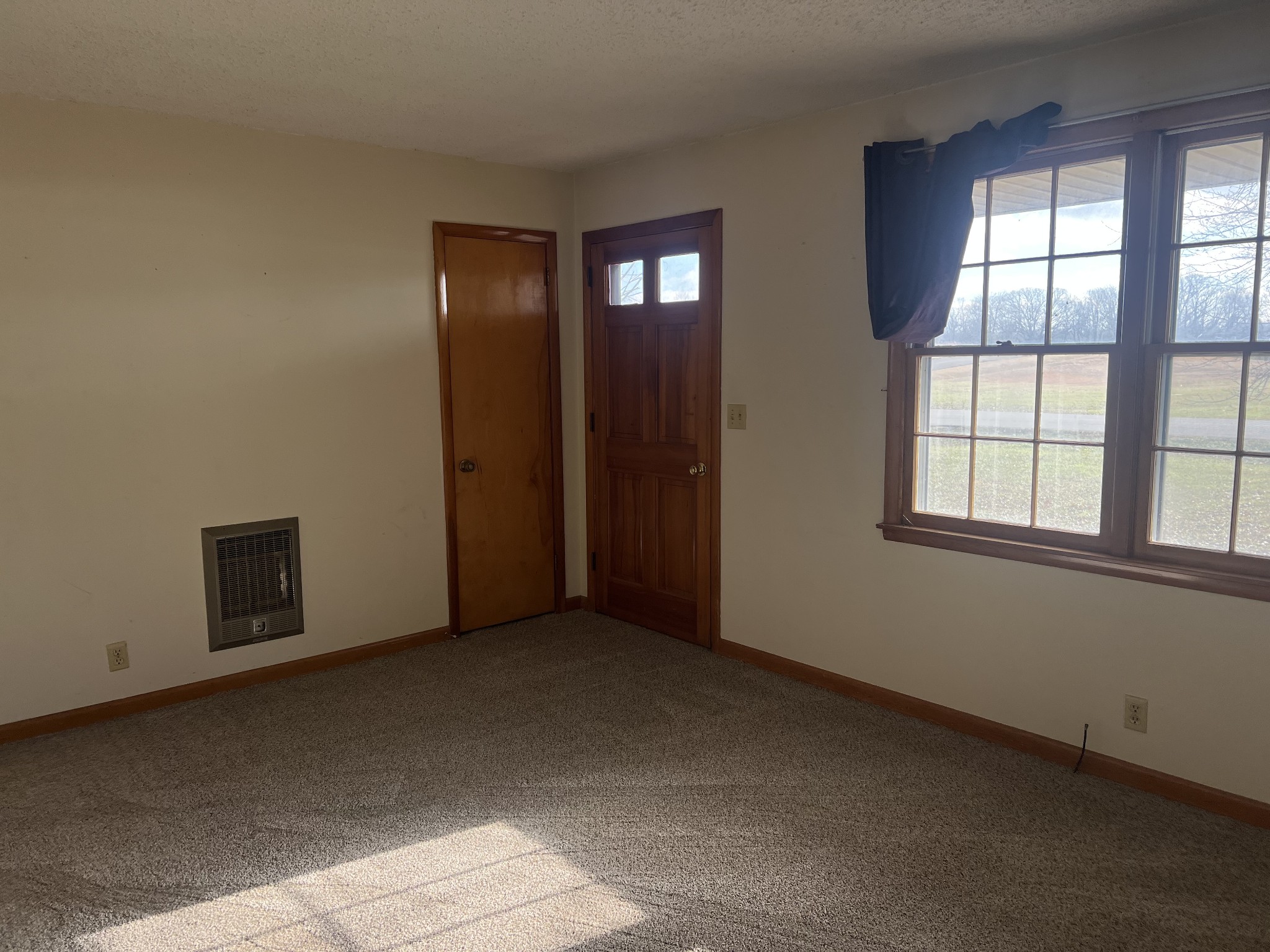 613 Coolidge Road Lafayette, TN 37083 - Photo 4 of 13 Gallery Image 4