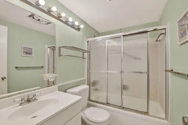 $140,000 | 370 Horizon Street East, Boynton Beach, FL 33435