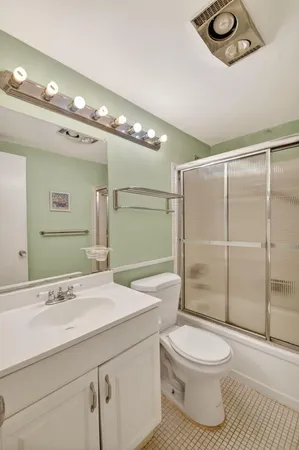 $140,000 | 370 Horizon Street East, Boynton Beach, FL 33435