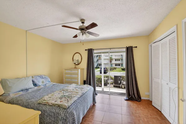$140,000 | 370 Horizon Street East, Boynton Beach, FL 33435
