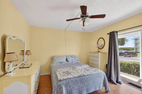 $140,000 | 370 Horizon Street East, Boynton Beach, FL 33435