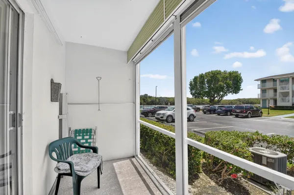 $140,000 | 370 Horizon Street East, Boynton Beach, FL 33435