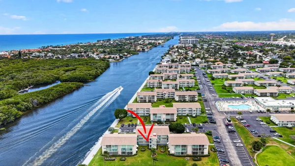 $140,000 | 370 Horizon Street East, Boynton Beach, FL 33435