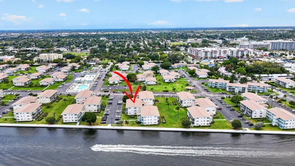 $140,000 | 370 Horizon Street East, Boynton Beach, FL 33435