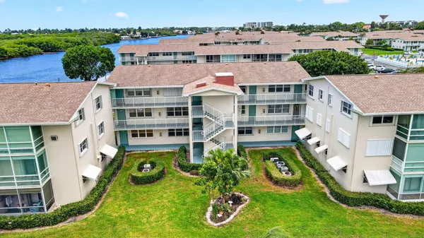 $140,000 | 370 Horizon Street East, Boynton Beach, FL 33435