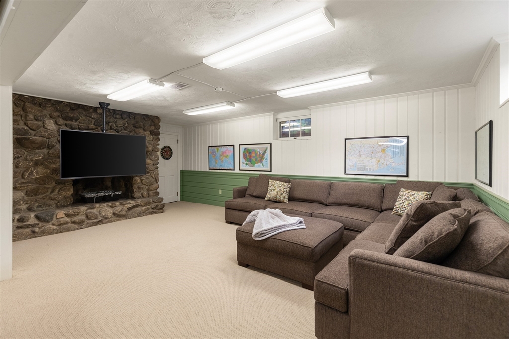 1 Dawes Road Lexington, MA 02421 - Photo 27 of 38