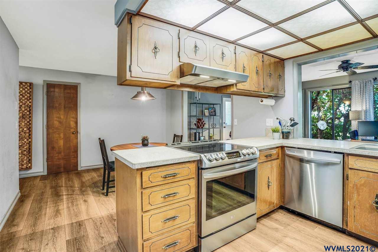 405 Southwest Walnut Street Albany, OR 97321 - Photo 13 of 33