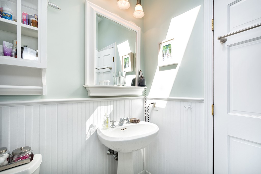 4 Oak Road Hingham, MA 02043 - Photo 21 of 28 Gallery Image 21