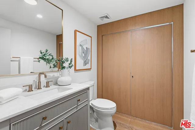 $1,399,000 | 13234 Fiji Way, Unit B, Marina del Rey, CA 90292