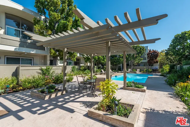 $1,399,000 | 13234 Fiji Way, Unit B, Marina del Rey, CA 90292
