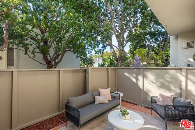$1,399,000 | 13234 Fiji Way, Unit B, Marina del Rey, CA 90292