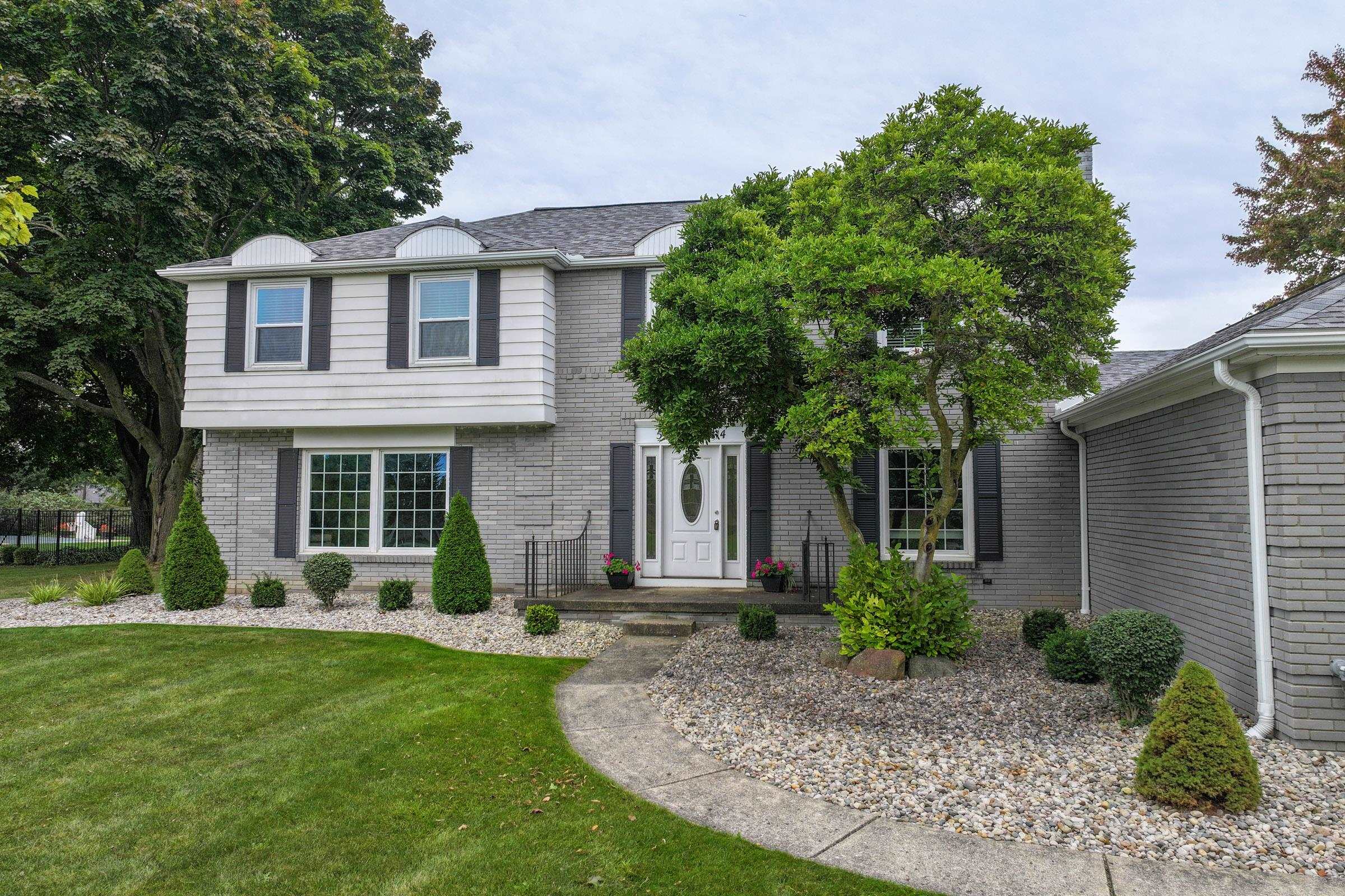 5284 Territorial Road Grand Blanc, MI 48439 - Photo 6 of 48 50156564-dbb6f4bd-ce37-47dd-b5e6-b846100a9a8c.JPG