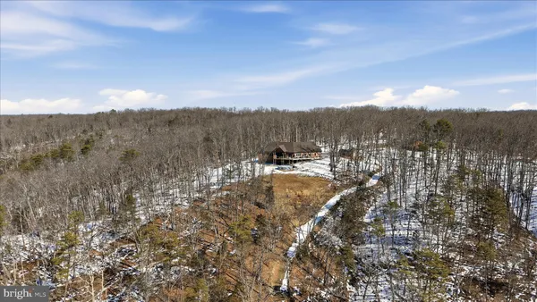 $2,000,000 | 690 Comforter Lane, Middletown, VA 22645