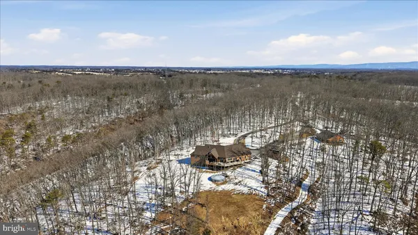 $2,000,000 | 690 Comforter Lane, Middletown, VA 22645