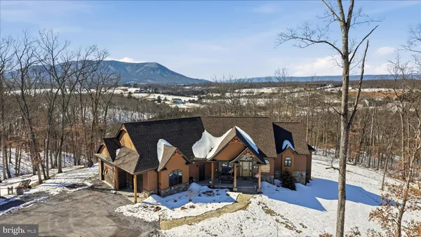 $2,000,000 | 690 Comforter Lane, Middletown, VA 22645