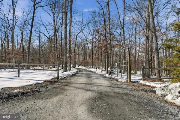 $2,000,000 | 690 Comforter Lane, Middletown, VA 22645