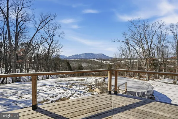 $2,000,000 | 690 Comforter Lane, Middletown, VA 22645