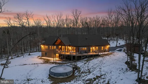 $2,000,000 | 690 Comforter Lane, Middletown, VA 22645