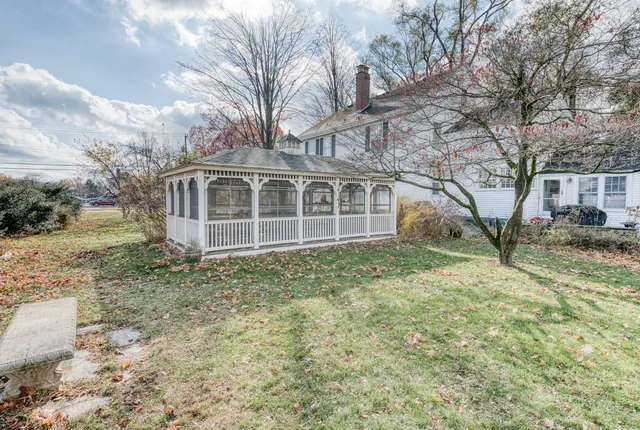$490,000 | 89 Maple Street, Ellington, CT 06029