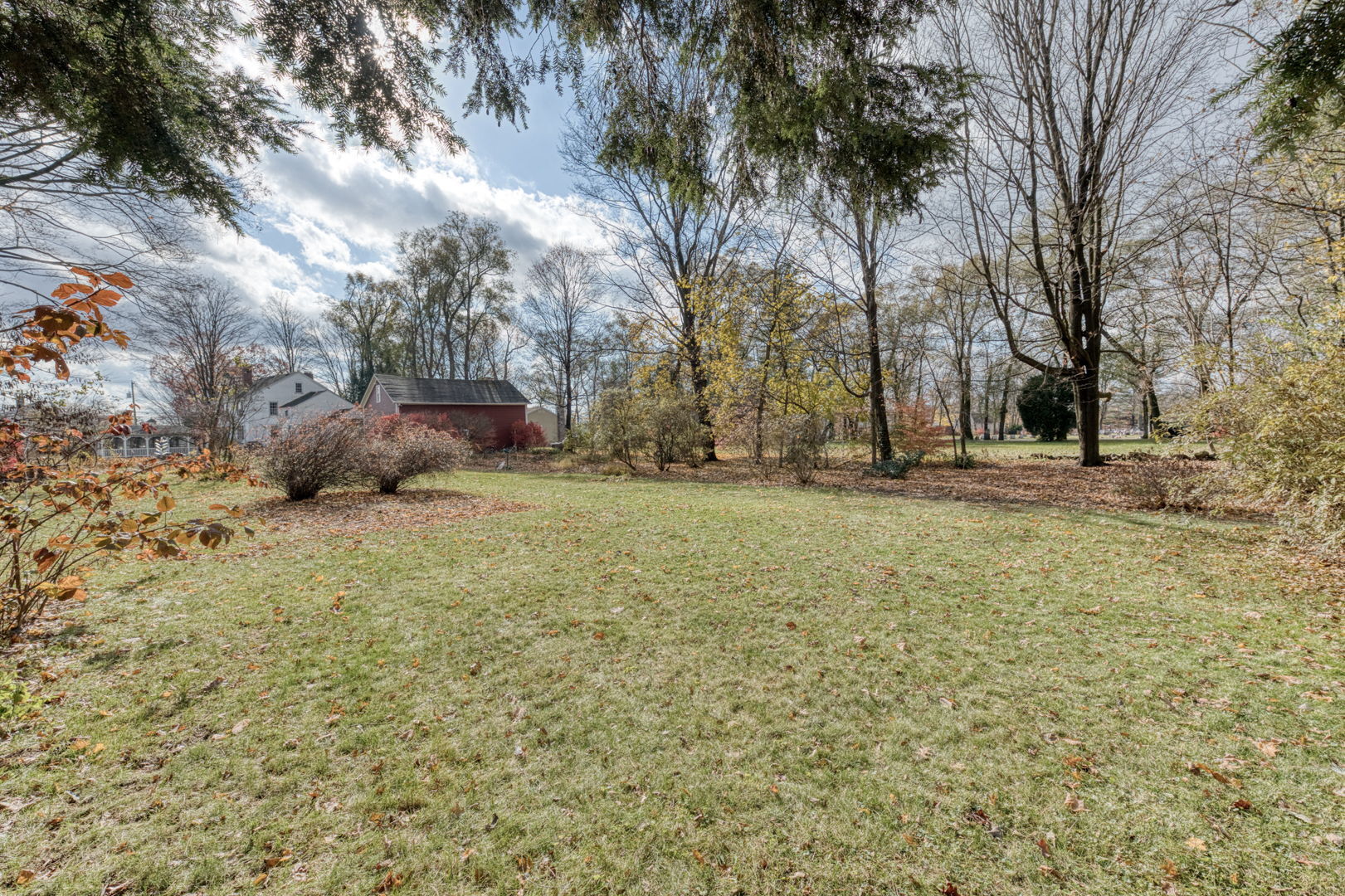 89 Maple Street Ellington, CT 06029 - Photo 7 of 40