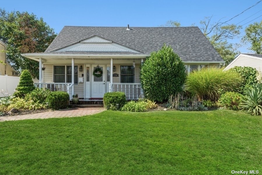 134 Belmill Road Bellmore, NY 11710 - Photo 1 of 1 Gallery Image 1