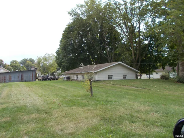 $25,000 | 107 South Hayes Street, Easton, IL 62633