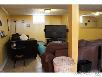 120 West 2nd Street Roxana, IL 62084 - Photo 8 of 23