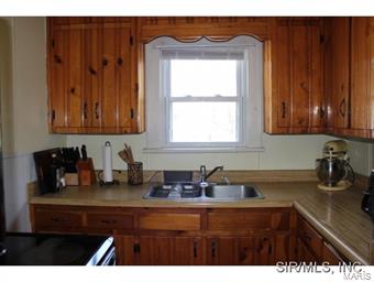 120 West 2nd Street Roxana, IL 62084 - Photo 10 of 23