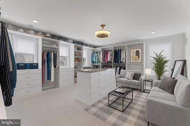 $625,000 | 6411 Tulip Terrace, Haymarket, VA 20169