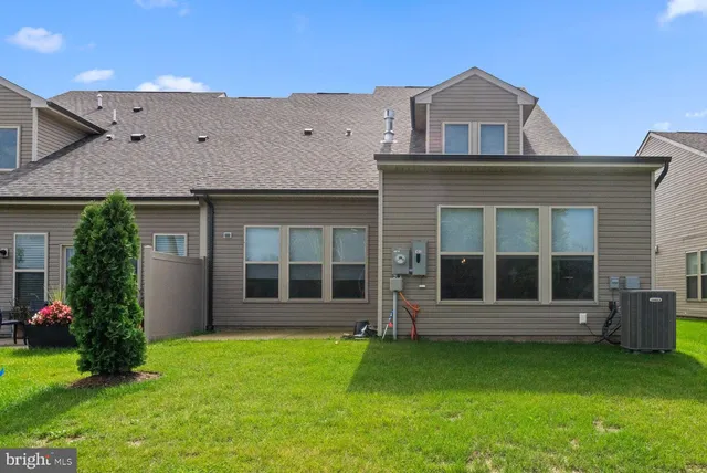 $625,000 | 6411 Tulip Terrace, Haymarket, VA 20169