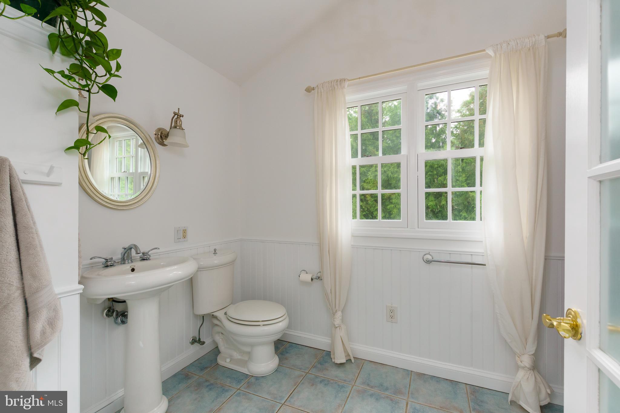 204 State Road Princeton, NJ 08540 - Photo 23 of 34 2nd Full Bath - Upstairs
