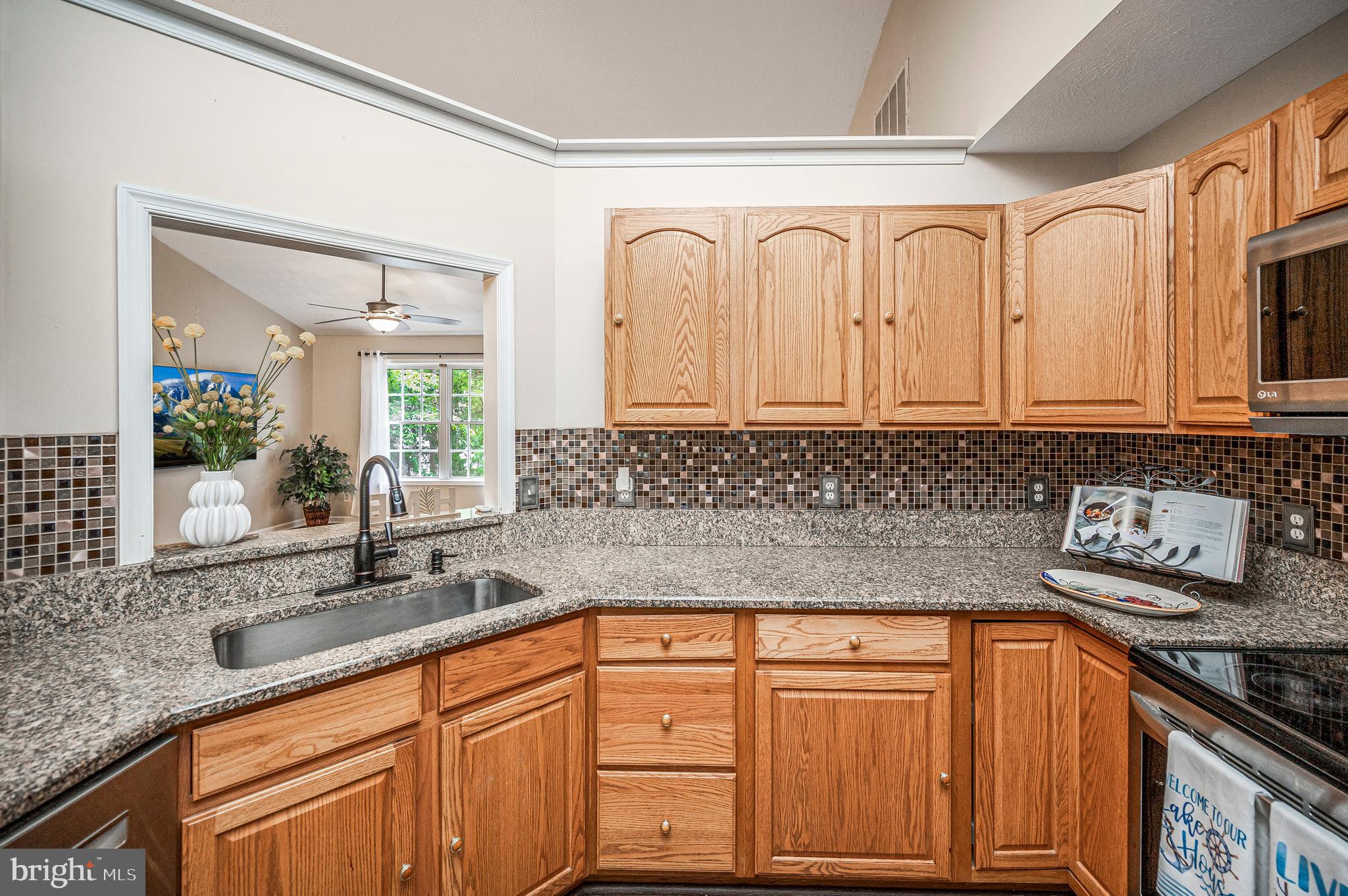 305 Birdie Road Locust Grove, VA 22508 - Photo 22 of 64 granite counters, glass back splash