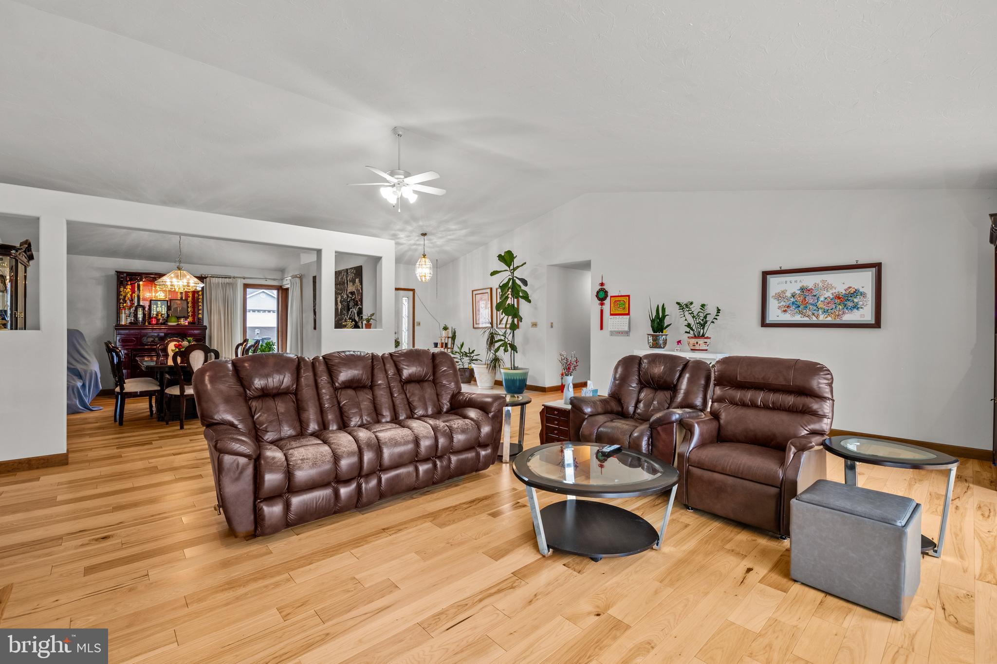 1101 Riverview Drive Reading, PA 19605 - Photo 4 of 67 a living room with furniture and wooden floor