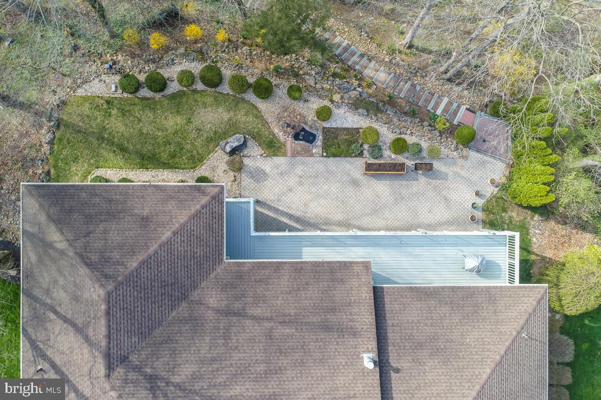 1101 Riverview Drive Reading, PA 19605 - Photo 57 of 67 an aerial view of a house with a yard and lake view