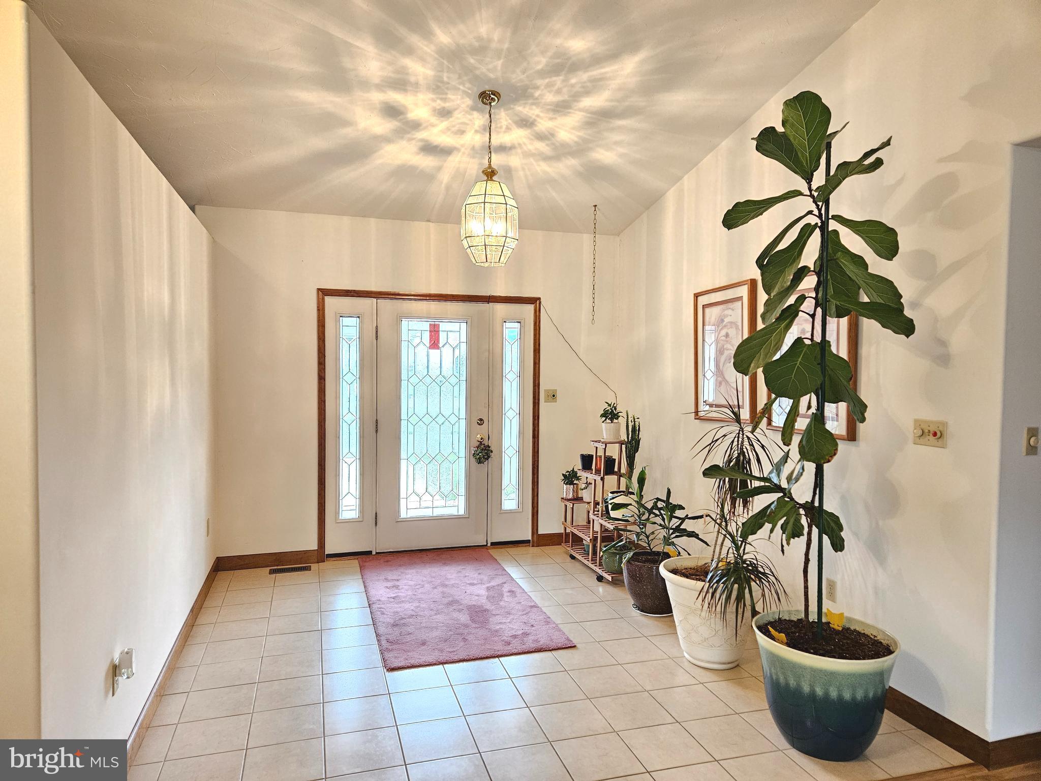 1101 Riverview Drive Reading, PA 19605 - Photo 6 of 67 entry